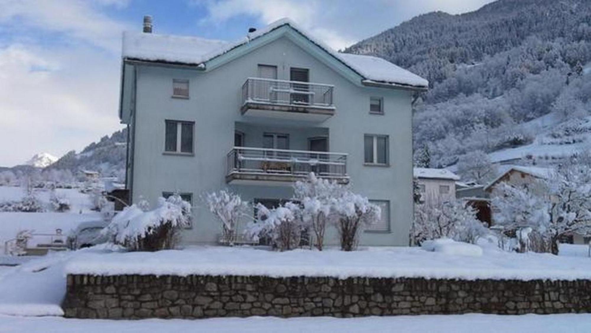 Schoene, Sonnige 25-Zimmer Parterre-Ferienwohnung Poschiavo Exterior foto